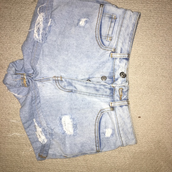 Brandy Melville Pants - Brandy Melville high waisted shorts